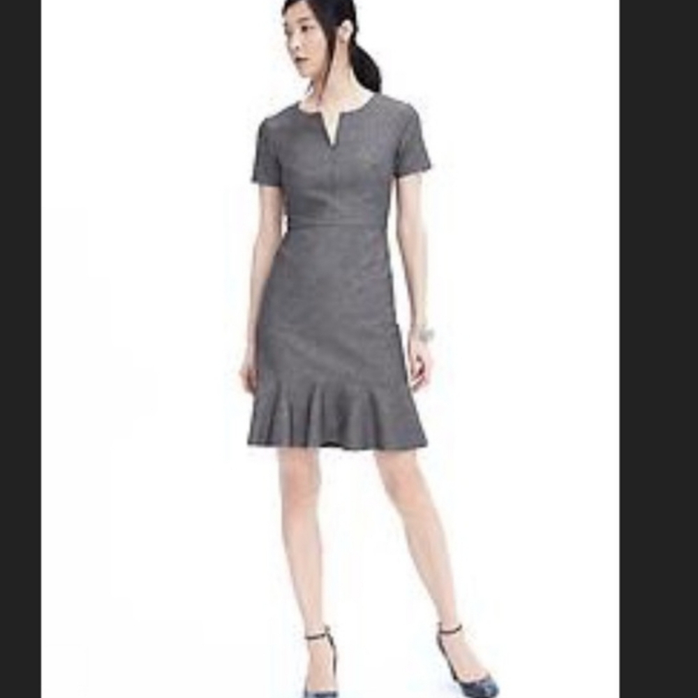 Banana Republic Fit & Flare Stretch Midi Dress